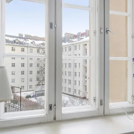 Apartamento Wehost Studio For 4 With A Soothing Inner Yard Park View Helsinki