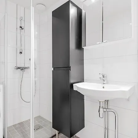 아파트 Wehost Studio For 4 With A Soothing Inner Yard Park View